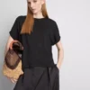 Camiseta «The Edit» con detalle en las costuras