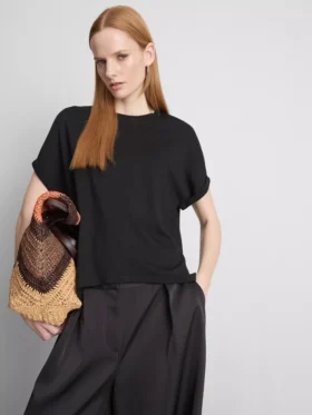 Camiseta «The Edit» con detalle en las costuras