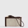 Cartera de muñeca tejida