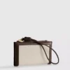 Cartera de muñeca tejida
