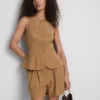 Chaleco con bajo peplum de Paula Echevarría