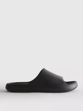 Chanclas moldeadas para piscina