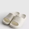 Chanclas moldeadas para piscina