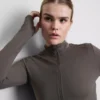 Chaqueta deportiva suave como la mantequilla