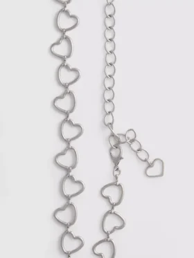 Cinturón de cadena con corazones