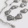 Cinturón de cadena con corazones