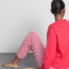 Conjunto de pijama a rayas de Hello Kitty
