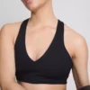 Crop top deportivo de cuello en V con sujeción suave