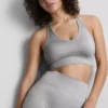 Crop top deportivo sin costuras y de gran brillo