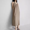 El vestido largo tipo trapecio de The Edit