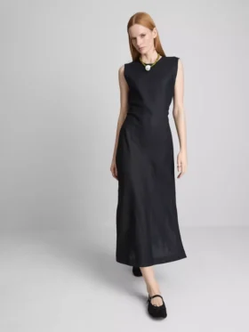 El vestido midi sin mangas de lino de The Edit