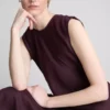 El vestido midi sin mangas de lino de The Edit
