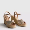 Espadrilles con cuña y adornos