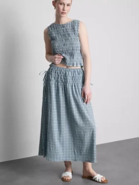 Falda midi a cuadros con fruncidos