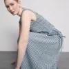 Falda midi a cuadros con fruncidos