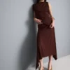 Falda midi con bajo en forma de pañuelo