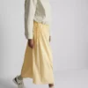 Falda midi fruncida