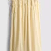 Falda midi fruncida