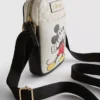 Funda para móvil tipo bandolera de Mickey Mouse de Disney