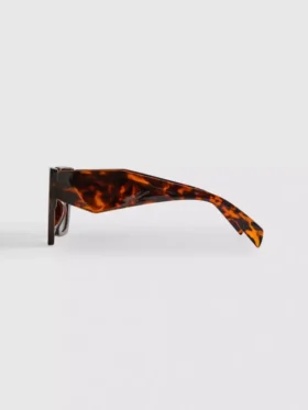Gafas de Sol cuadradas y angulosas