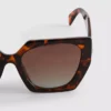 Gafas de Sol cuadradas y angulosas