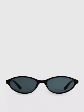 Gafas de Sol ovaladas y estilizadas