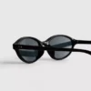 Gafas de Sol ovaladas y estilizadas