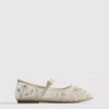 Las bailarinas bordadas de The Edit