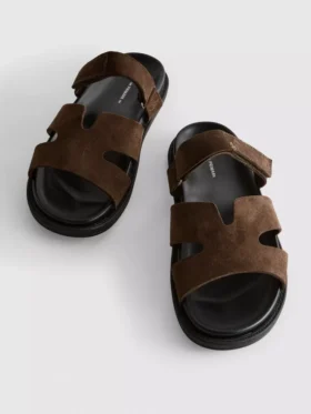 Las sandalias con cierre de velcro de The Edit