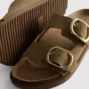 Las sandalias con doble correa y hebilla de The Edit