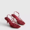 Las sandalias de tacón de aguja trenzadas de The Edit