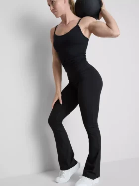 Leggings deportivos acampanados de cintura alta con sujeción suave