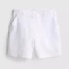 Los pantalones cortos clásicos de lino de The Edit