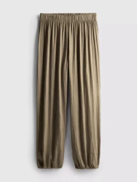 Los pantalones de satén con vuelta de The Edit