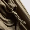 Los pantalones de satén con vuelta de The Edit