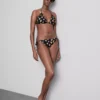 Lote de 2 tops de bikini con estampado triangular
