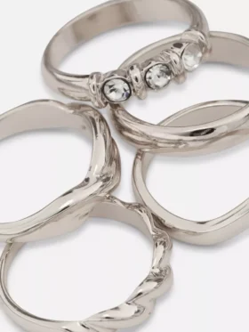 Lote de 5 anillos de diversos diseños