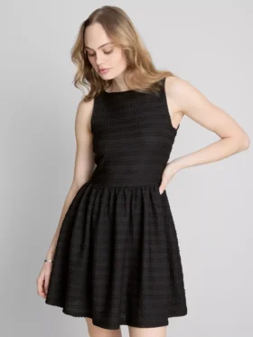 Minivestido arrugado con textura