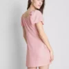 Minivestido con mangas casquillo arrugadas