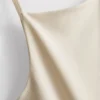 Minivestido de cuello cuadrado