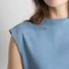 Minivestido entallado con mangas casquillo