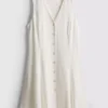 Minivestido sin mangas con cuello en V