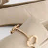 Mocasines con detalle de brida