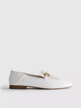 Mocasines de piel sintética con diseño de bocado de cabestro cortado con láser