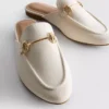 Mocasines tipo mule con detalle de bocado