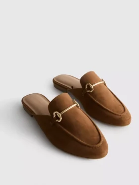 Mocasines tipo mule con detalle de bocado