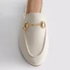 Mocasines tipo mule con detalle de bocado