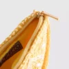 Monedero con forma de fruta