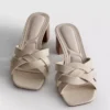 Mules de tacón grueso con tejido de imitación de piel