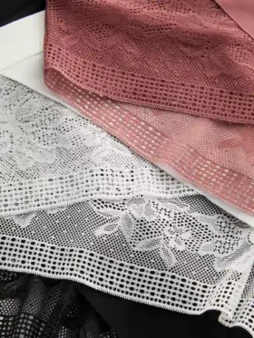 Pack de 3 tangas brasileñas con detalles de encaje